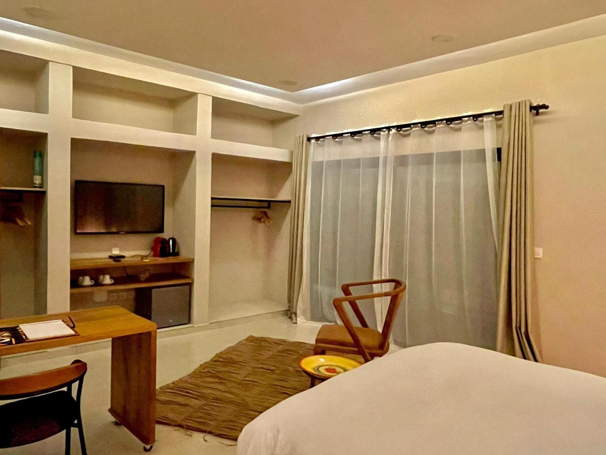 Hotel Le Kentia à Lomé Extérieur photo