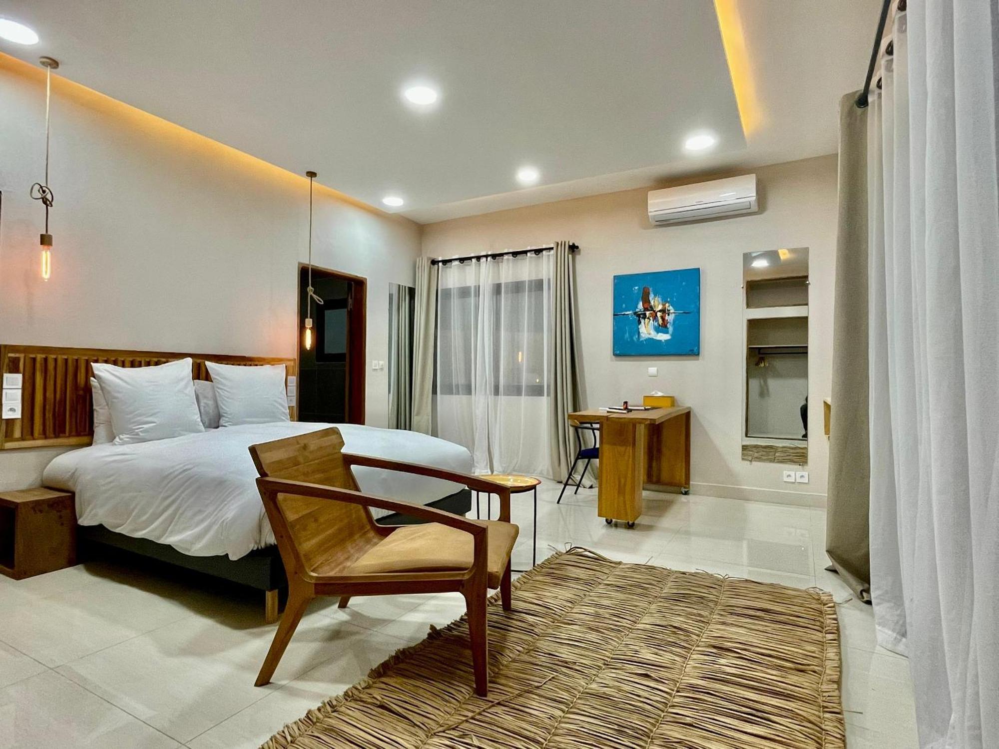 Hotel Le Kentia à Lomé Extérieur photo