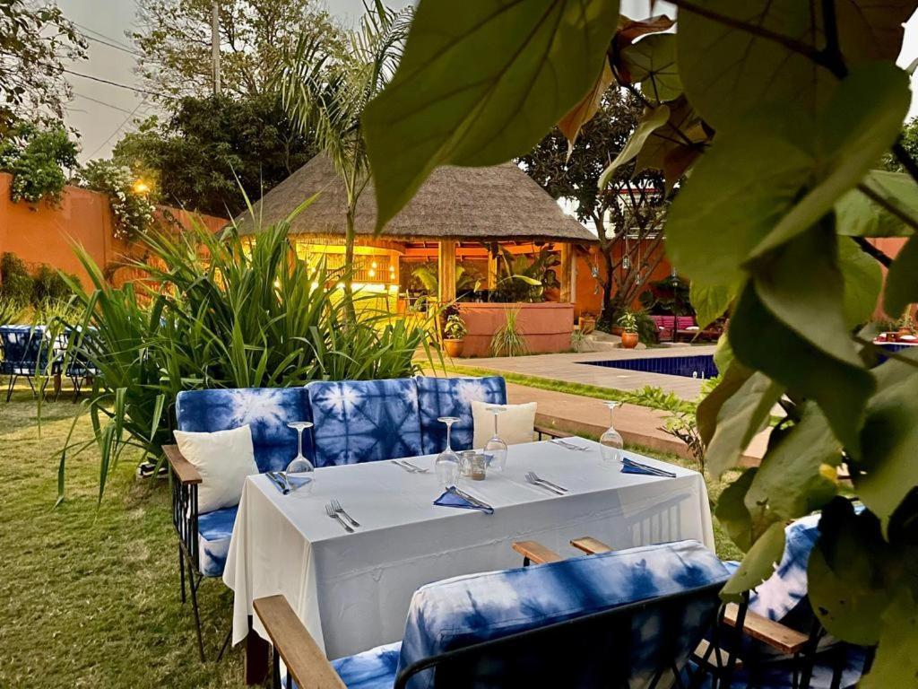Hotel Le Kentia à Lomé Extérieur photo