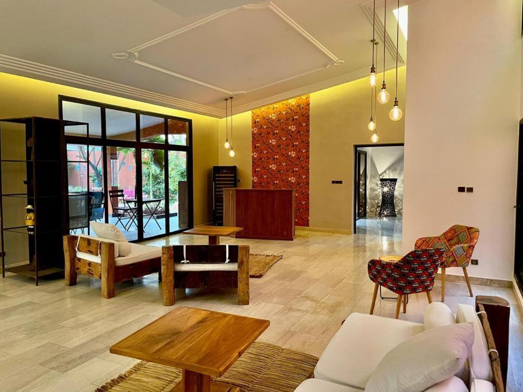 Hotel Le Kentia à Lomé Extérieur photo