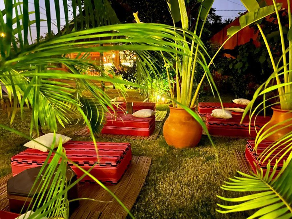 Hotel Le Kentia à Lomé Extérieur photo