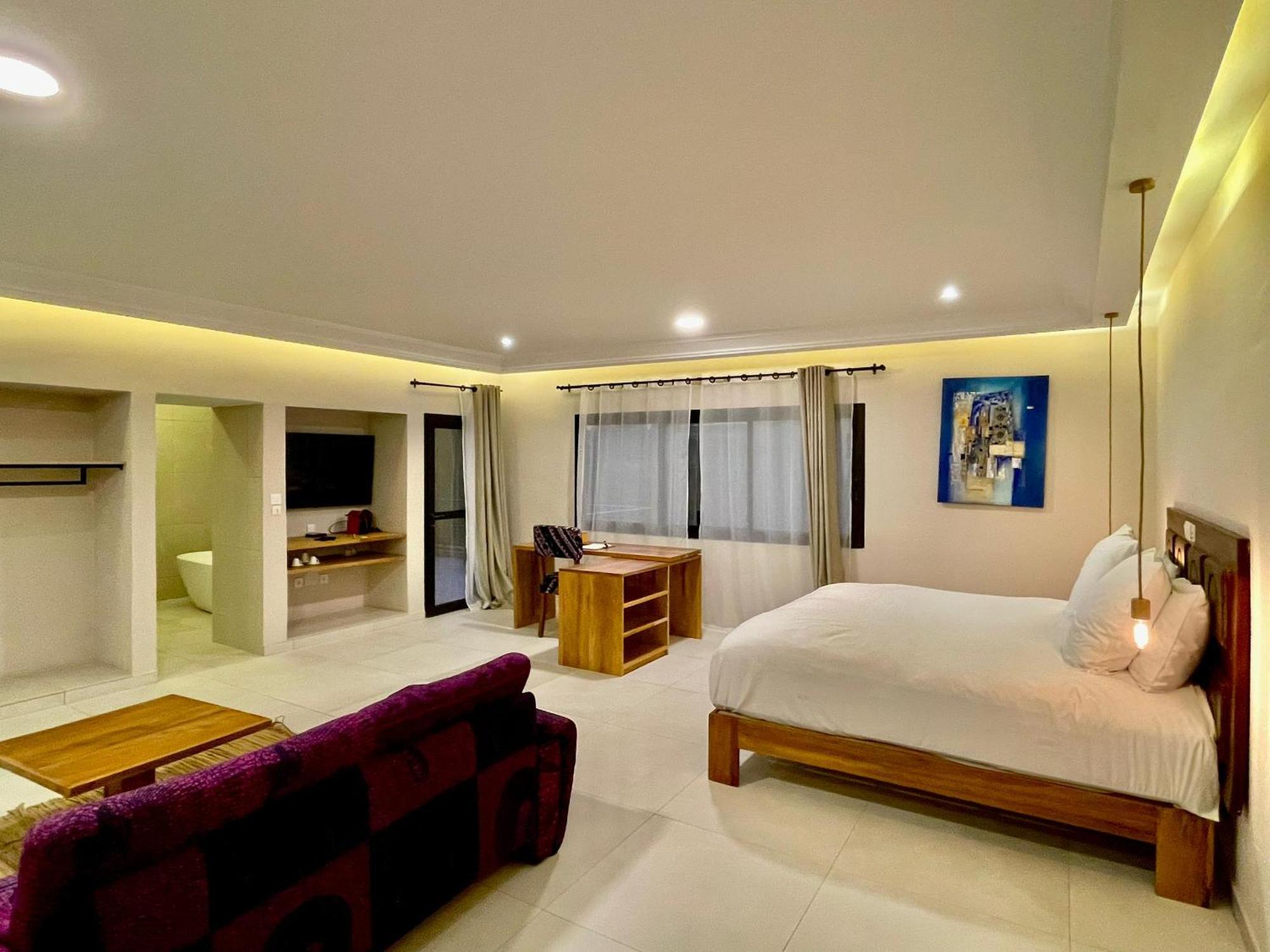 Hotel Le Kentia à Lomé Extérieur photo