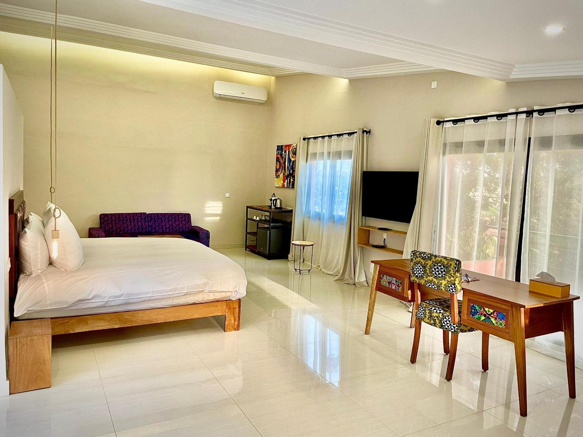 Hotel Le Kentia à Lomé Extérieur photo
